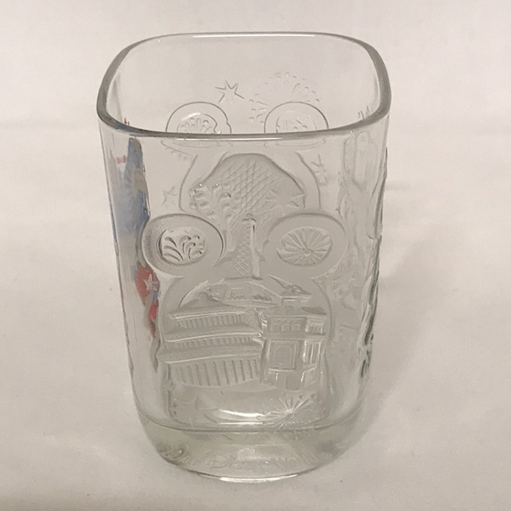 Walt Disney McDonalds Collectors Glasses 100 Years of Magic 2000-Set of 2 - Picture 8 of 12